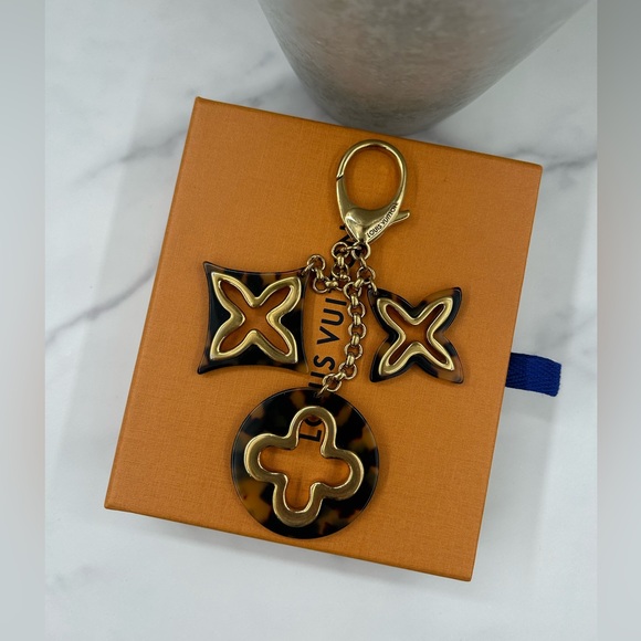 Louis Vuitton Accessories - 🔥Louis Vuitto•Tortoise Bag Charm